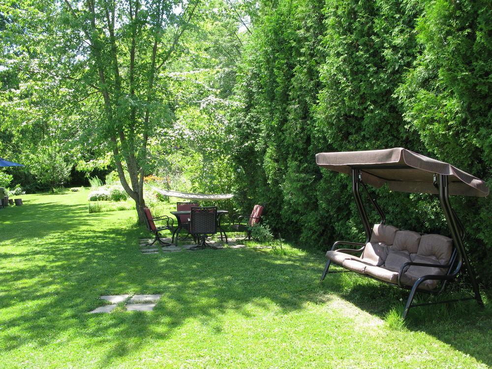 Gîte Aux Traditions Saint-Jean-des Piles Extérieur photo